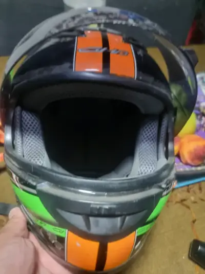 Casco de moto GIVI negro y naranja - miniatura 2