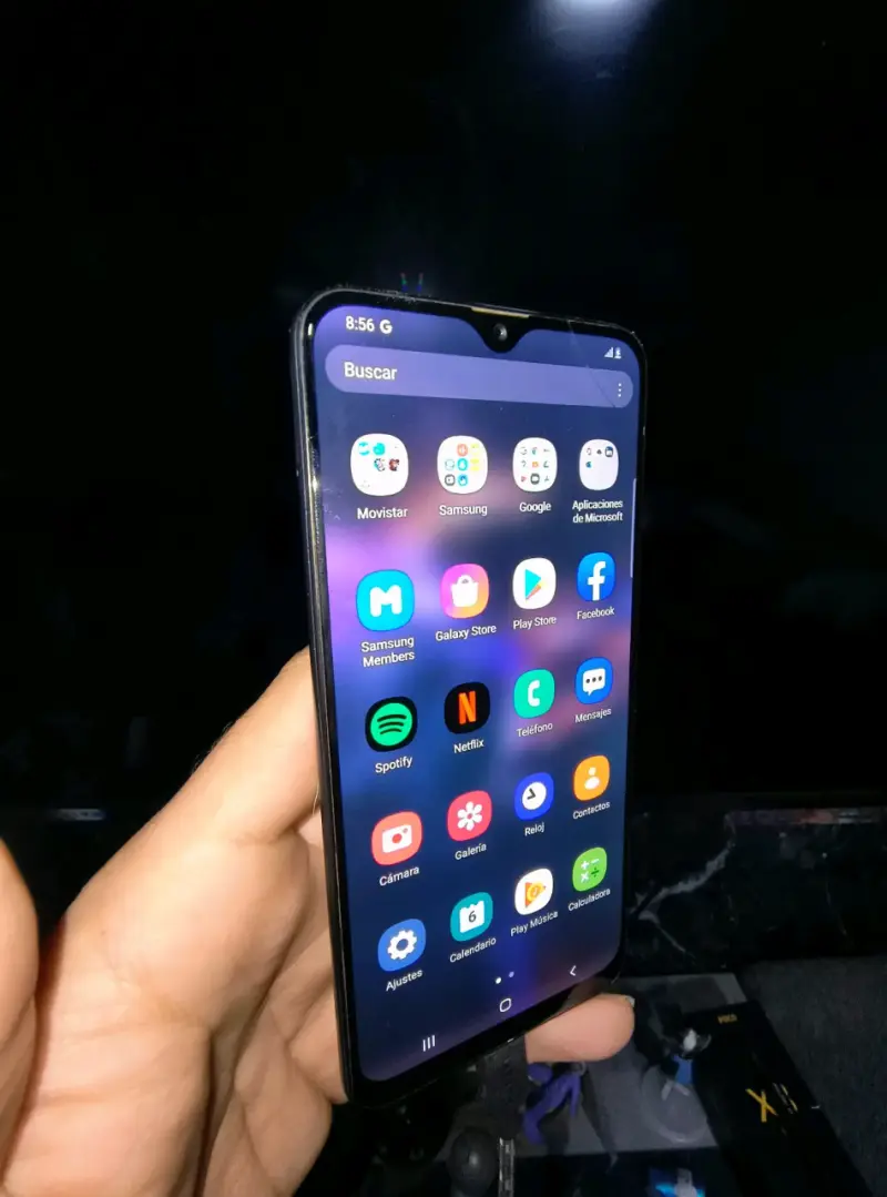 Samsung Galaxy A30s huella en pantalla - 2