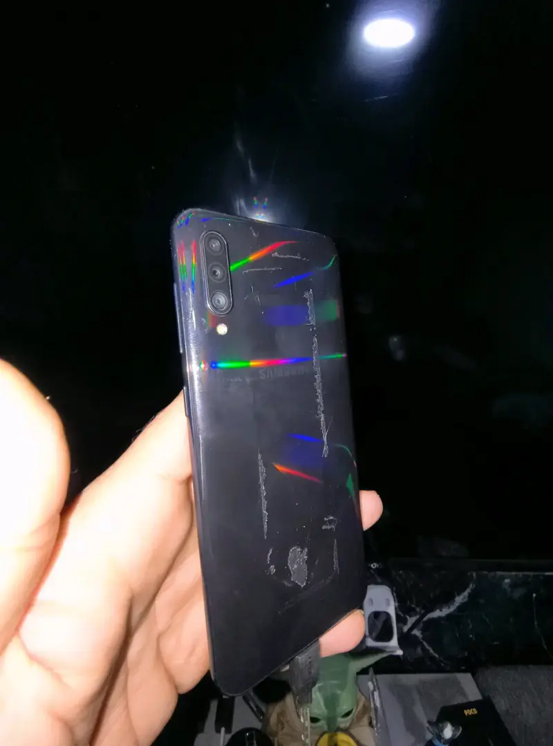 Samsung Galaxy A30s huella en pantalla - 3