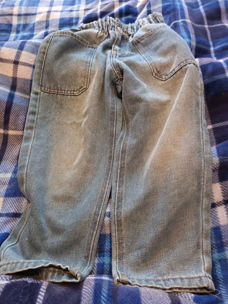 Chaqueta de mezclilla con bordados étnicos - 3