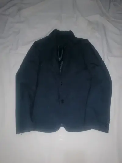 Chaqueta de cuero negra con cierre metálico - miniatura 2