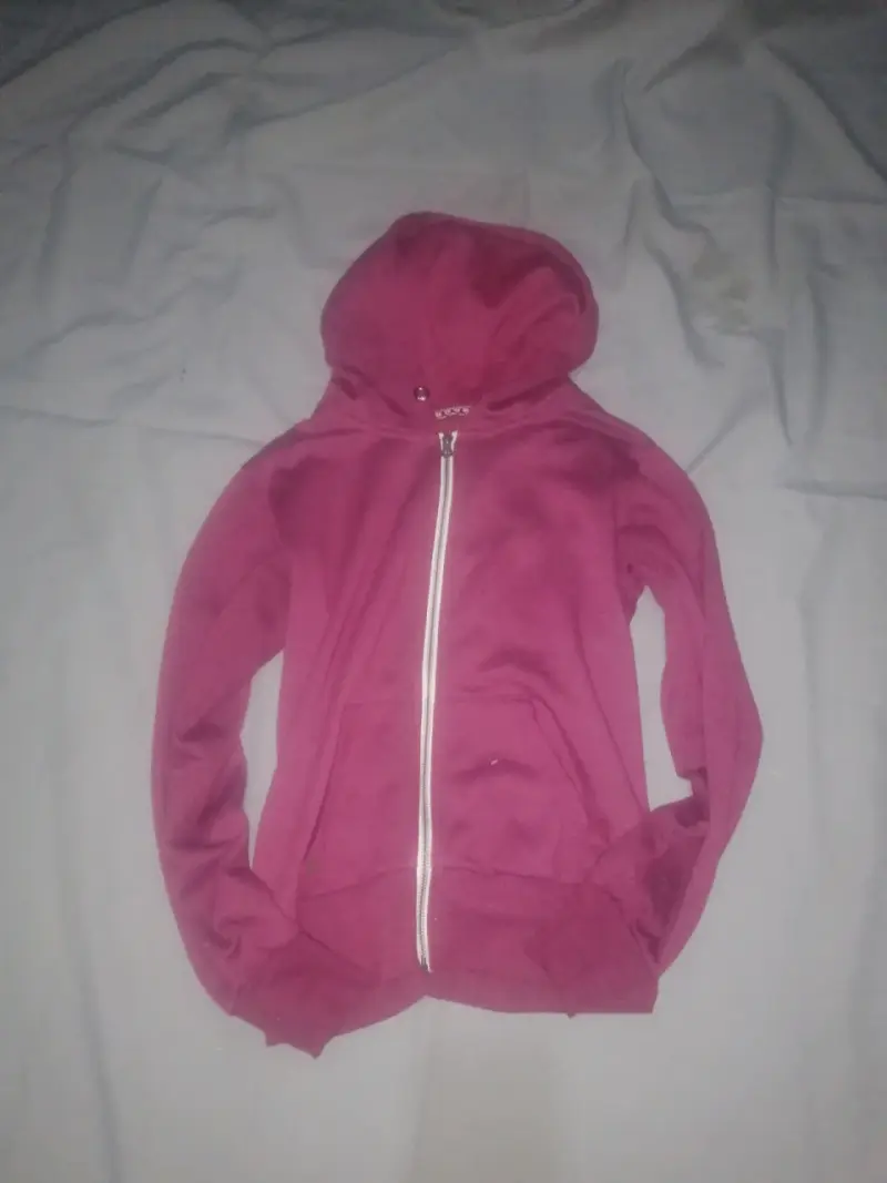 Chaqueta de cuero negra con cierre metálico - 4