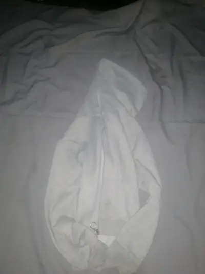Chaqueta de cuero negra con cierre metálico - miniatura 6