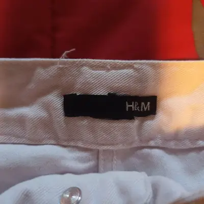 Falda corta blanca de algodón H&M - miniatura 3