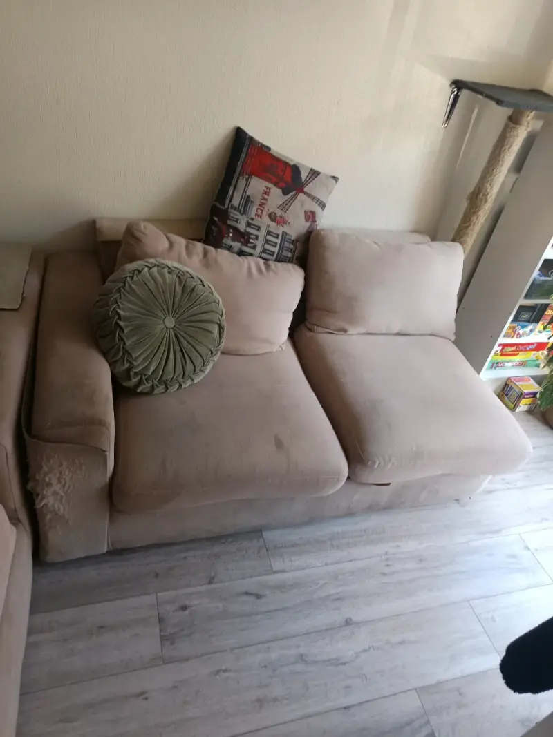 Sofá seccional beige con chaise longue - 2