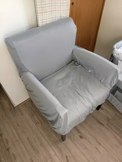 Sillón gris con funda removible - miniatura 3