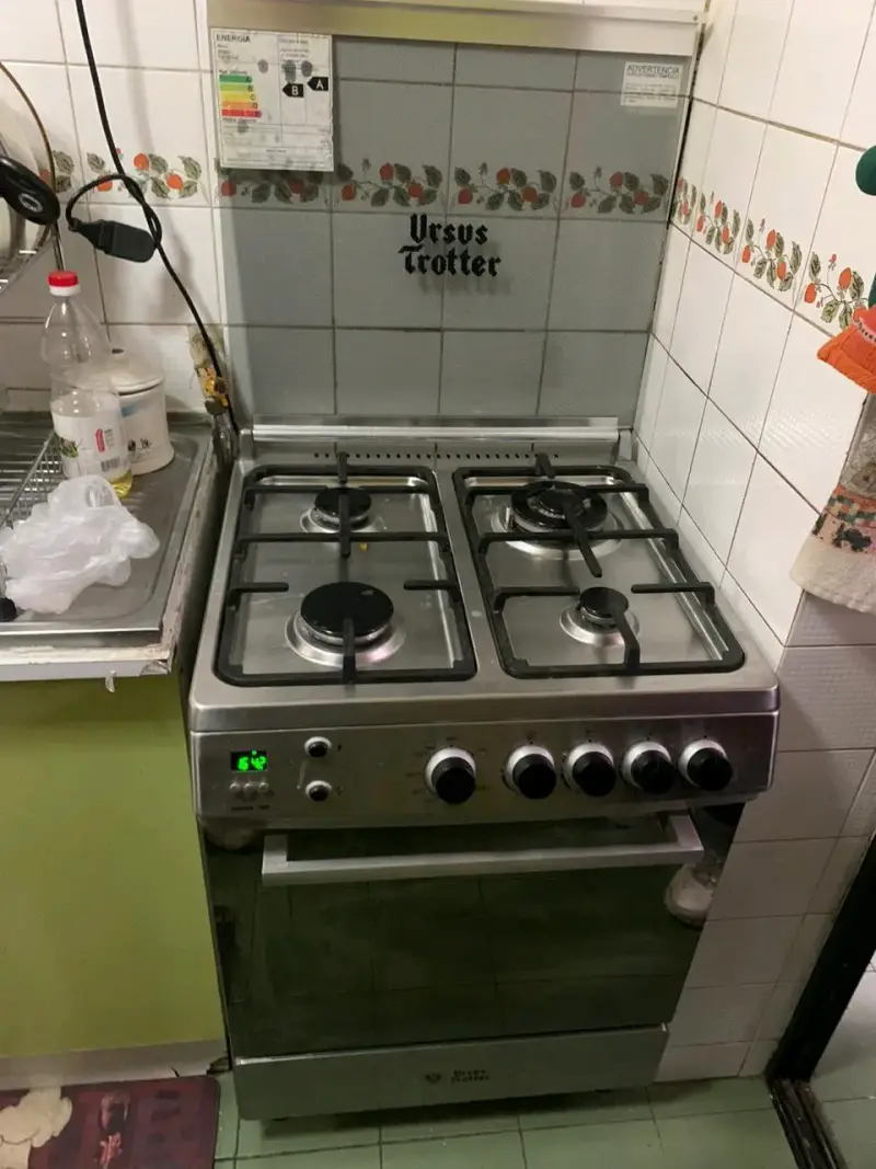 Cocina a gas Ursus Trotter 4 quemadores - 1