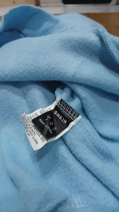 Polerón Aesthetic Shein (Original) - miniatura 3