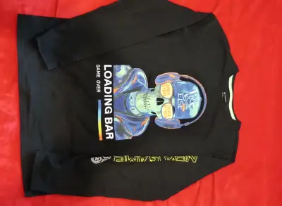 Polera negra estampada 'Let's Play' - miniatura 5