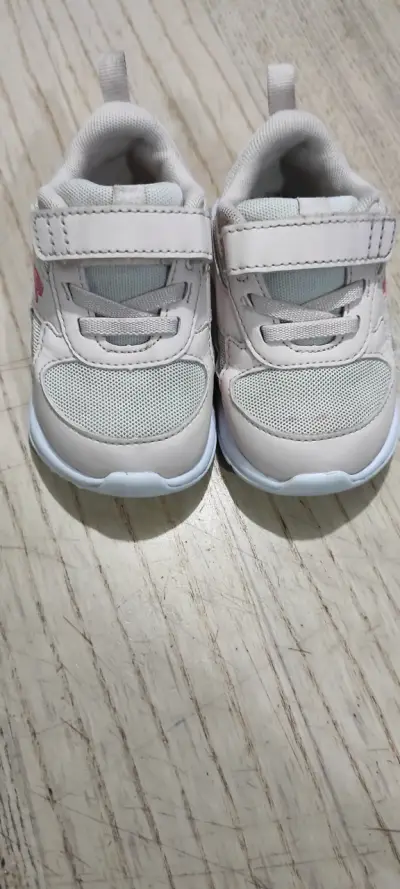Zapatillas deportivas infantiles Puma rosadas - miniatura 2