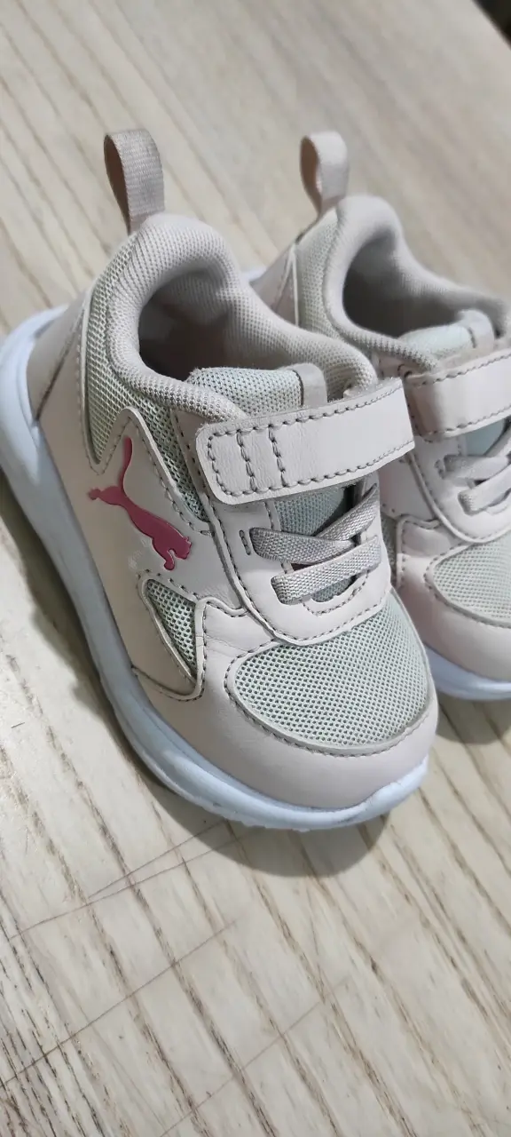 Zapatillas deportivas infantiles Puma rosadas - 4