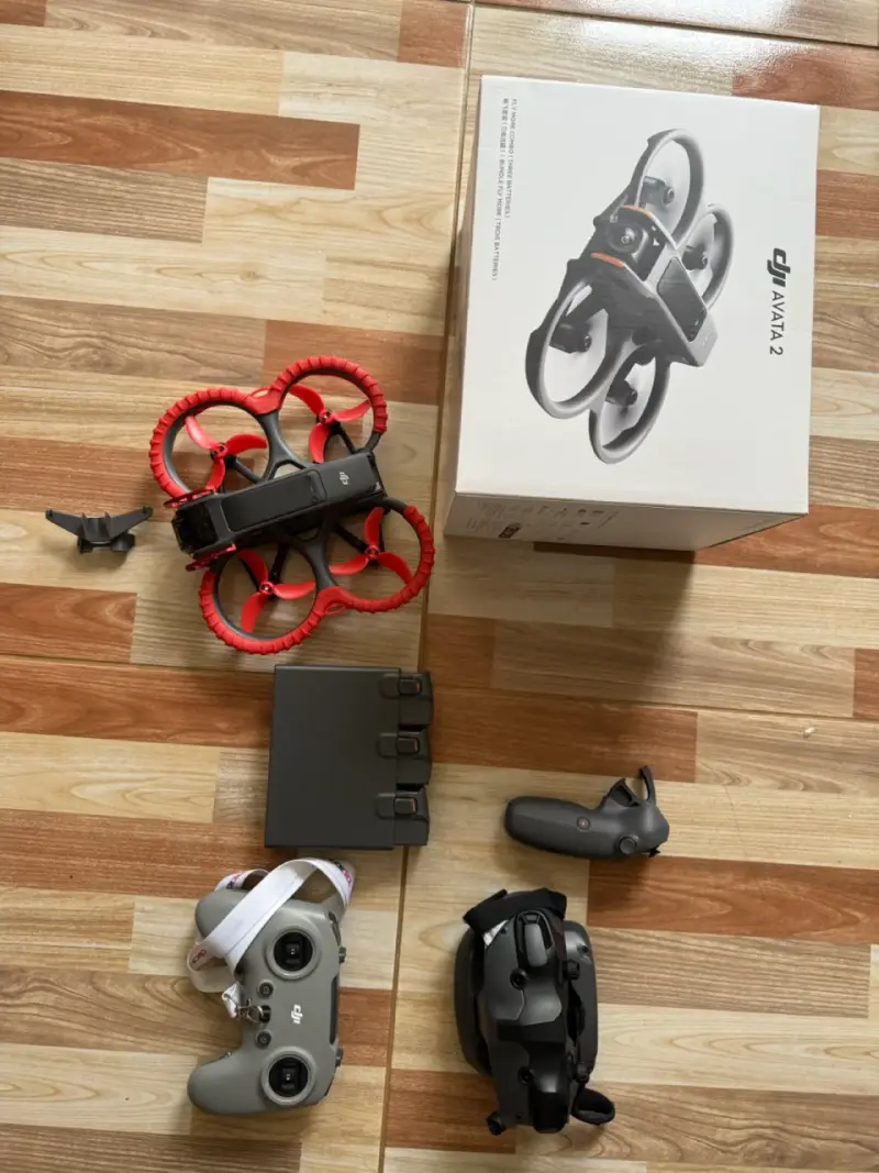 Drone DJI avata 2 con control y accesorios - 4