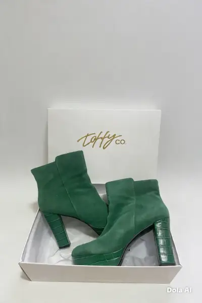 Botines verdes de gamuza con tacón alto - miniatura 1