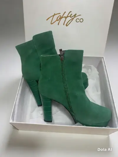 Botines verdes de gamuza con tacón alto - miniatura 2
