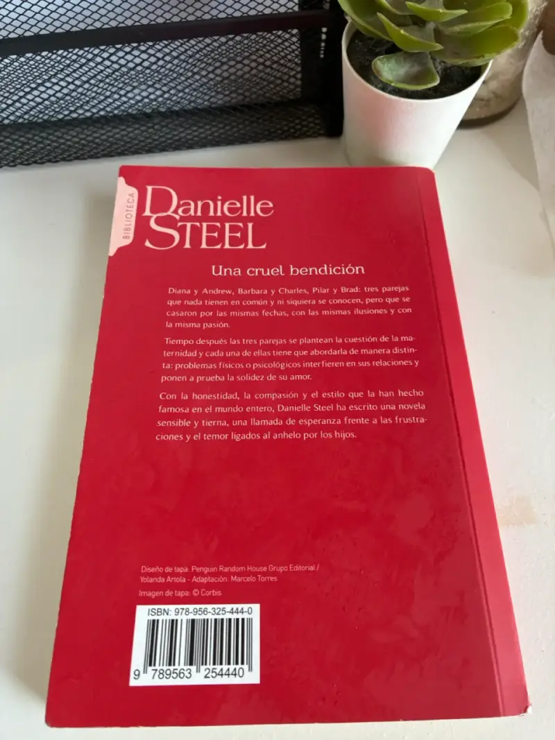 Libro 'Una cruel bendición' de Danielle Steel - 2