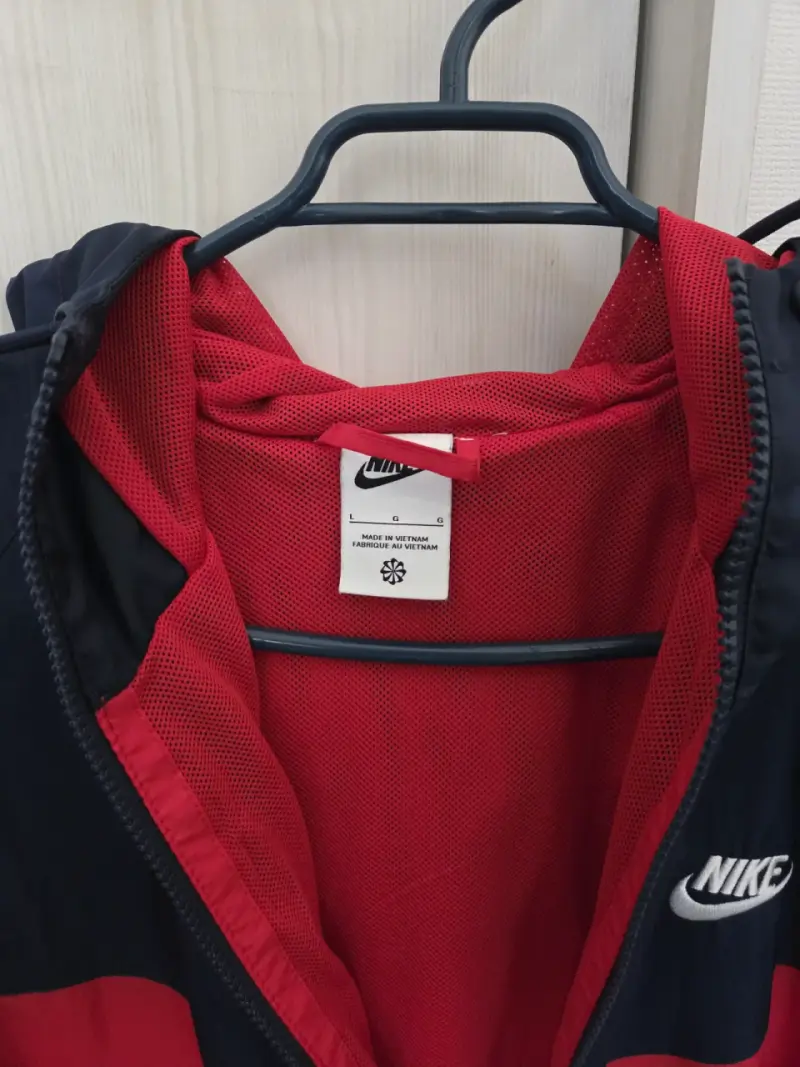 Cortaviento Nike bicolor rojo y azul - 2