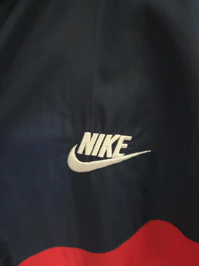 Cortaviento Nike bicolor rojo y azul - 3