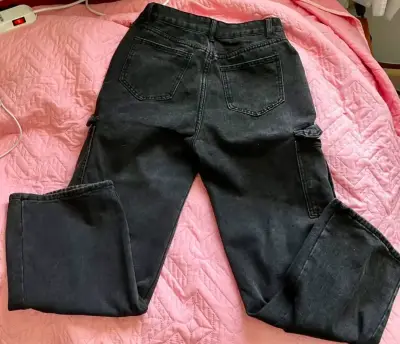 Pantalones cargo negros - miniatura 2