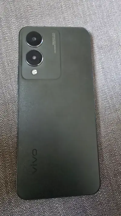 Smartphone Vivo Y21 con pantalla HD - miniatura 2