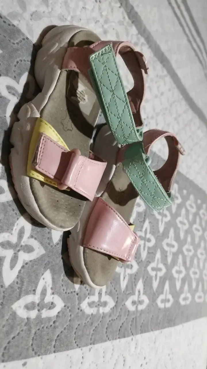 Sandalias deportivas infantiles brillantes - 4
