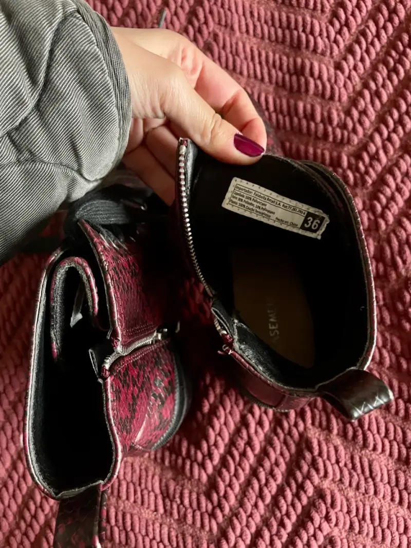 Botas con diseño de serpiente - 3