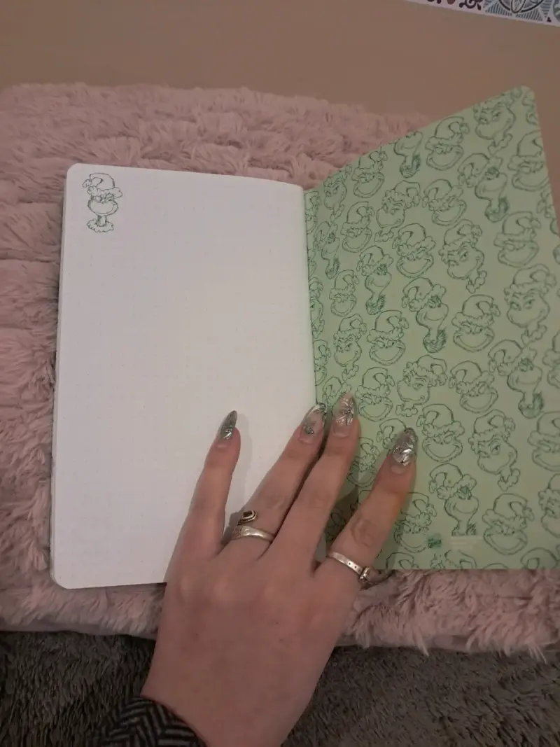 Cuaderno The Grinch verde - 4