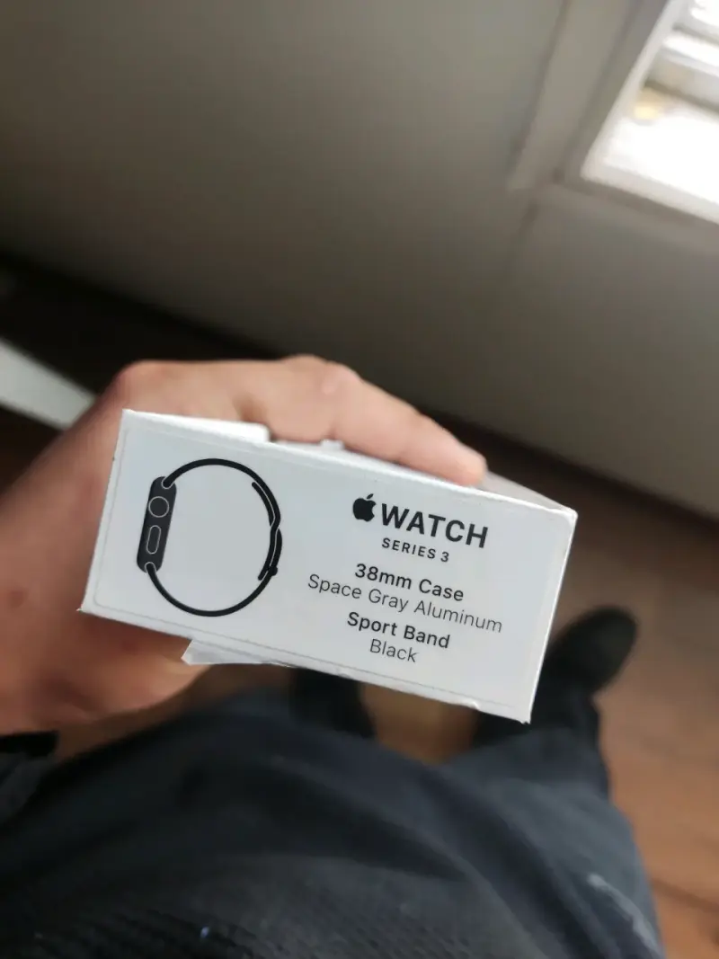 Apple Watch Series 3 38mm Gris Espacial - 1
