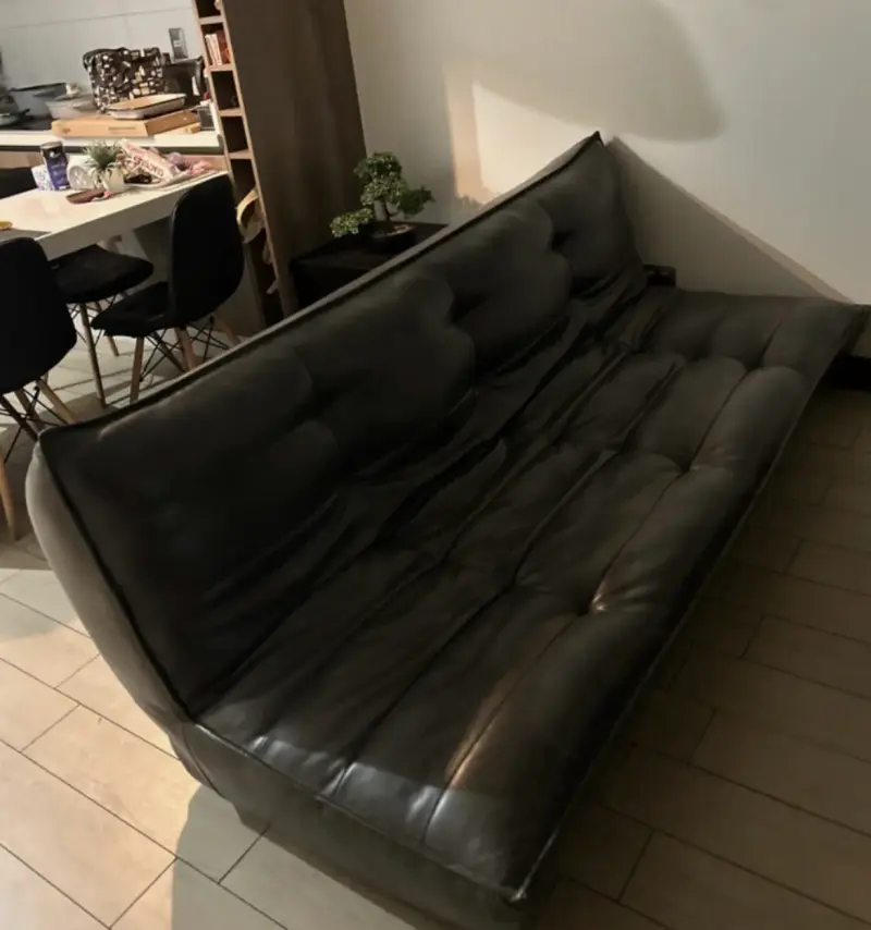 Sofá moderno de cuero gris - 4