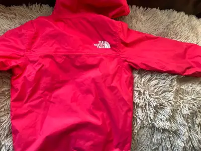 Chaqueta impermeable roja The North Face NIÑA - miniatura 4