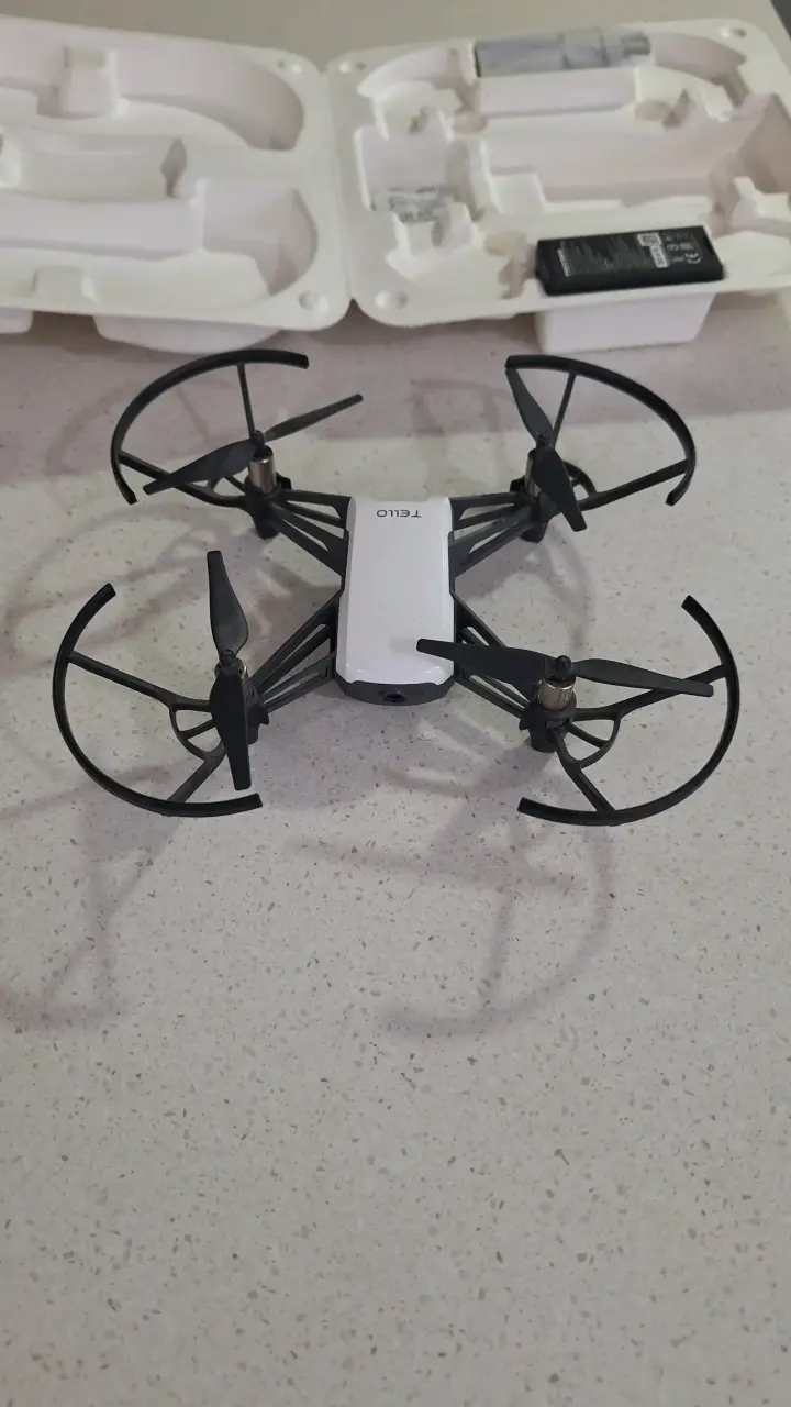 Drone DJI Tello con cámara HD - 1