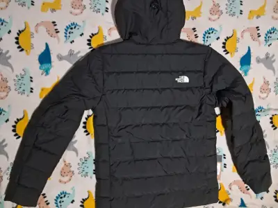 Chaqueta negra The North Face con capucha - miniatura 2