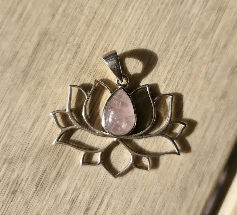 Colgante de plata de flor de loto con cuarzo rosa - 3