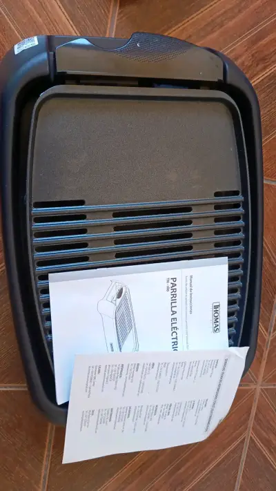 Parrilla eléctrica Thomas TH-180 negra - miniatura 2
