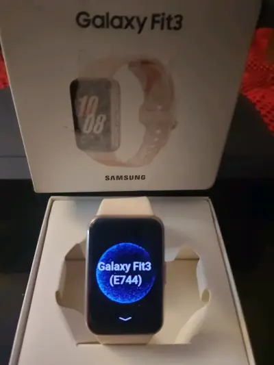 Smartwatch Samsung Galaxy Fit3 nuevo - miniatura 1
