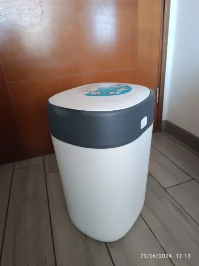 Contenedor de pañales blanco y gris Tommee Teppee - miniatura 1