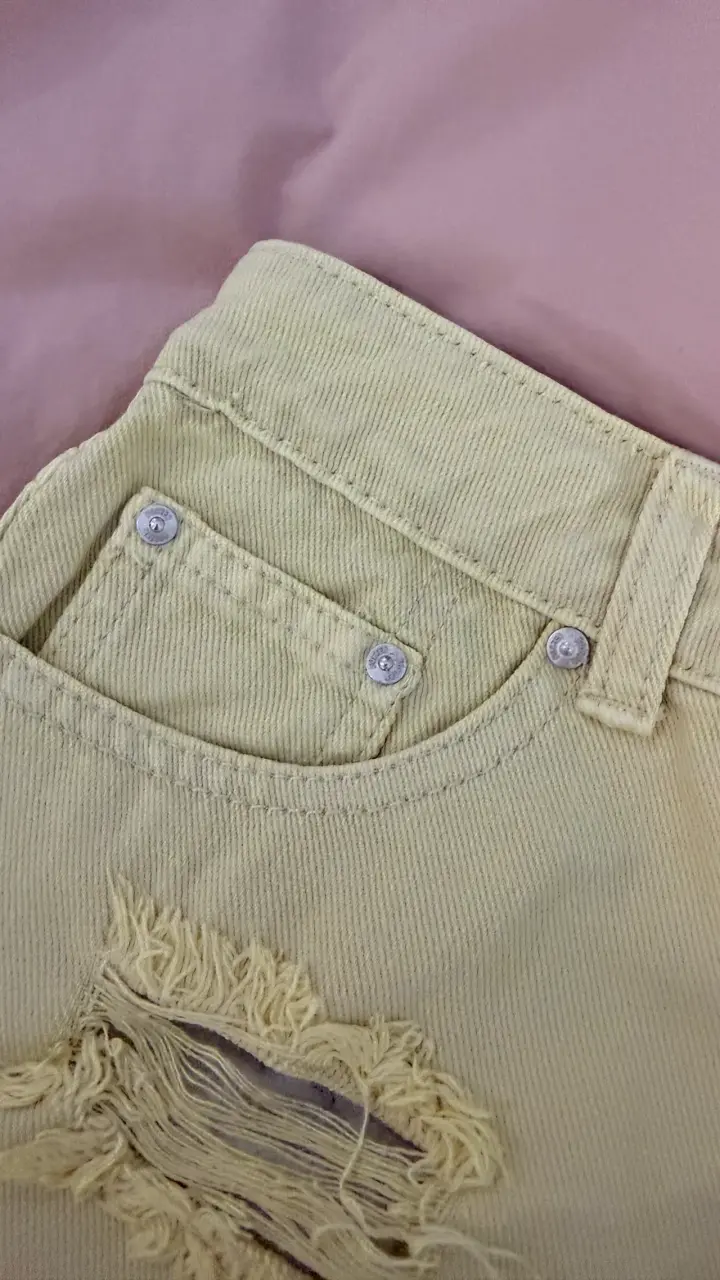 Shorts Foster amarillos de mezclilla desgastados - 3