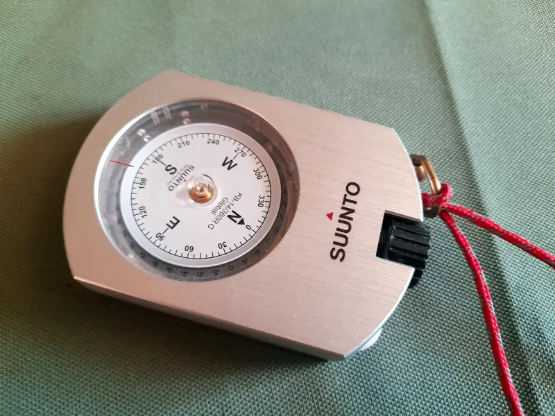 Brujula Suunto Kb 14 Impecable Topografia Ingenier - 3