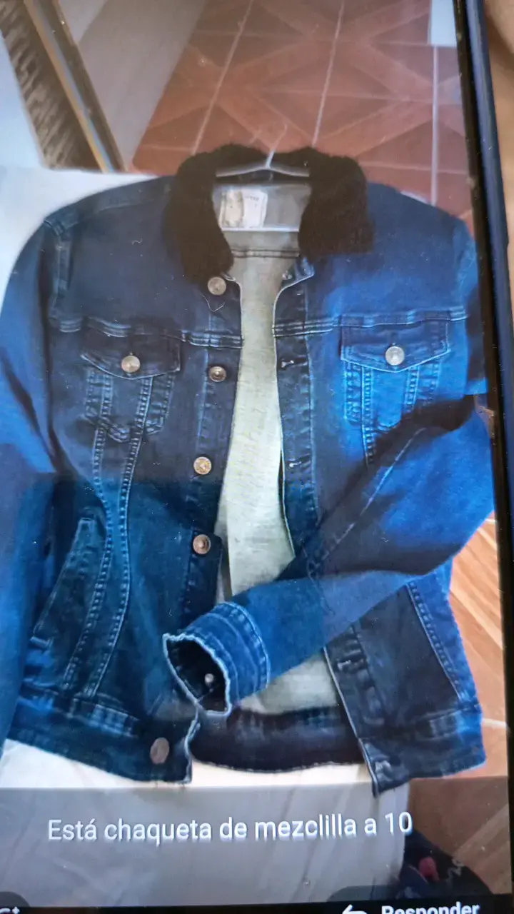 Chaqueta de mezclilla azul con forro