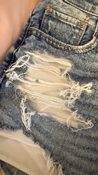 Shorts American Eagle de mezclilla desgastados - miniatura 5