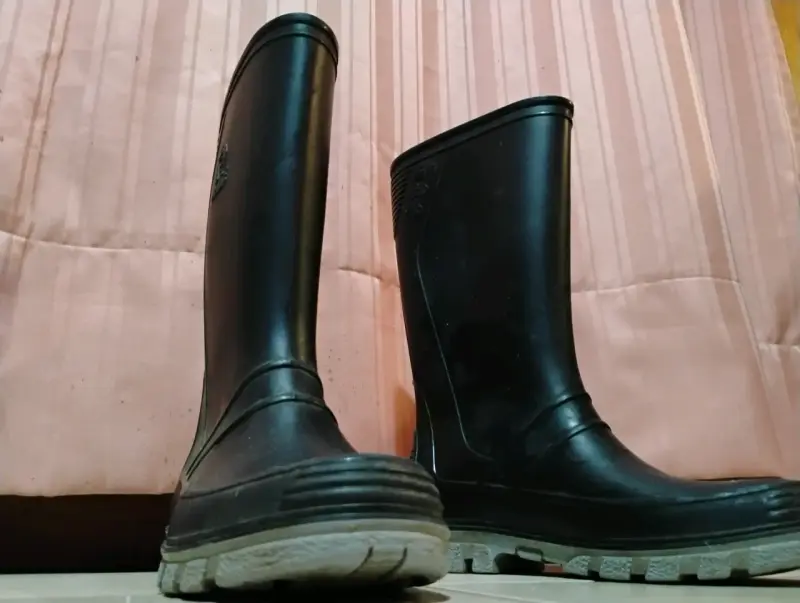 Botas de goma negras para lluvia - 2