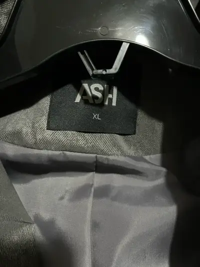 Blazer gris estilo casual para mujer - miniatura 2
