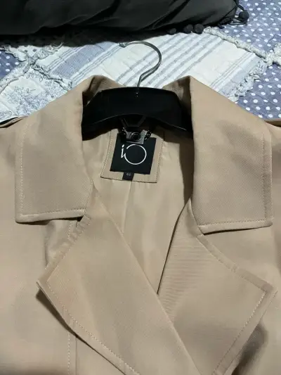 Blazer beige elegante marca IO - miniatura 1