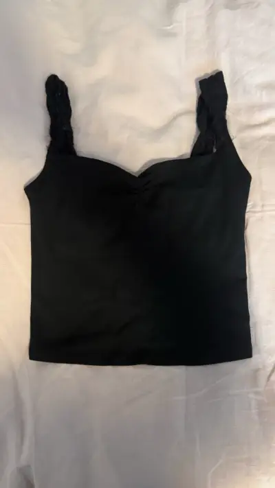Top negro con tirantes de encaje - miniatura 1