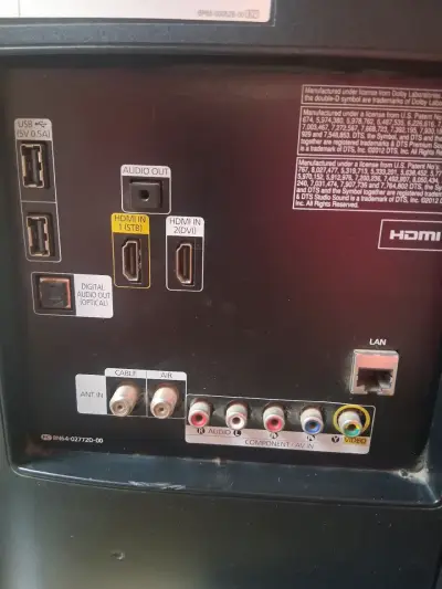 Televisor Samsung de pantalla plana - miniatura 3