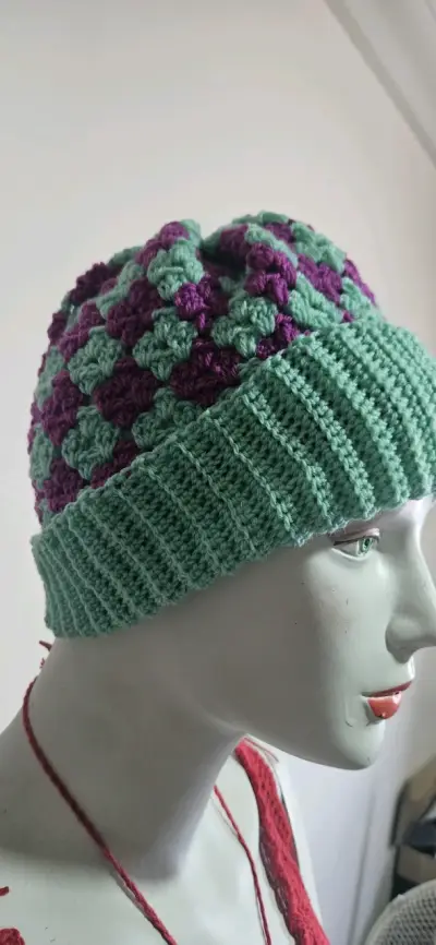Set de gorros tejidos a crochet coloridos - miniatura 2