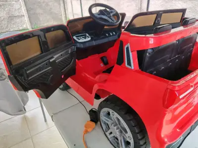 Camioneta eléctrica para niños LEAD roja - miniatura 6