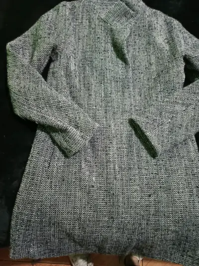 Abrigo gris para mujer - miniatura 1