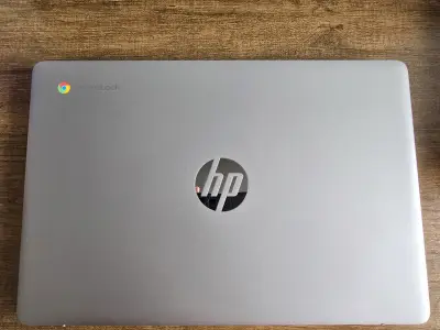 HP Chromebook portátil plateado - miniatura 1