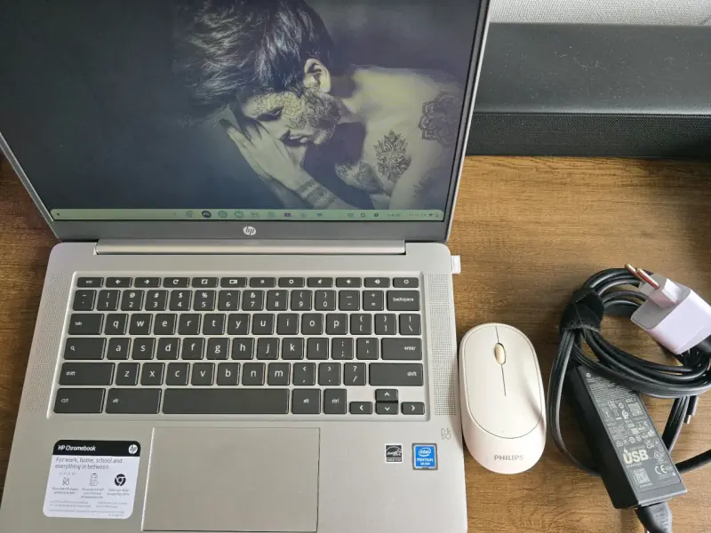 HP Chromebook portátil plateado - 6