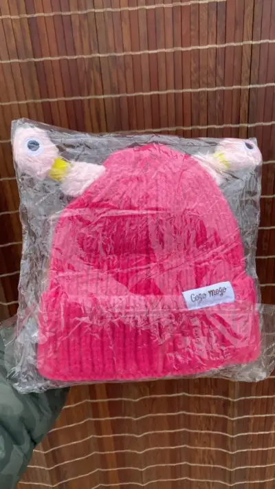 Gorro rosa con orejas de flamingo - miniatura 1